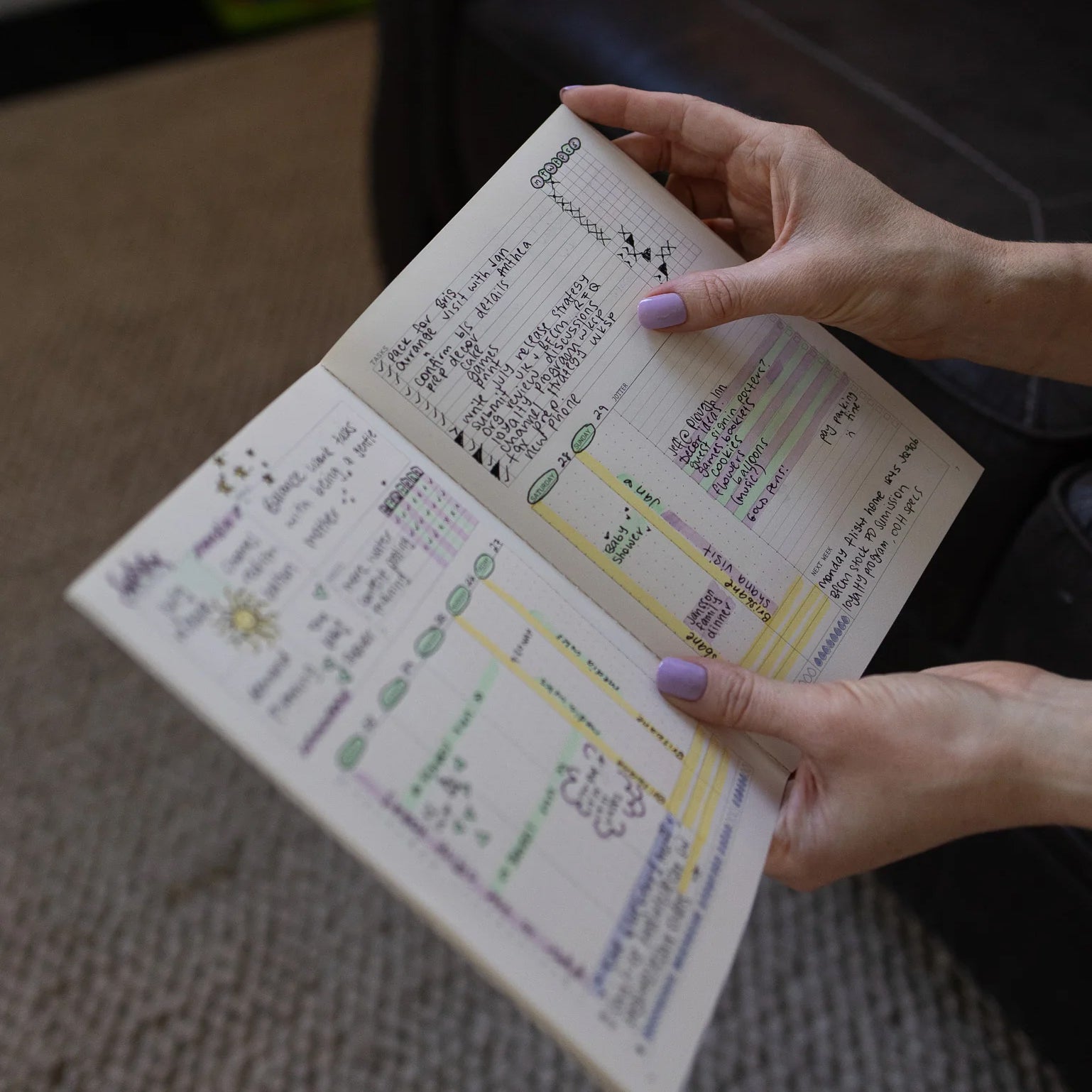 Creator's Friend Notebook - Weekly Planner image 4